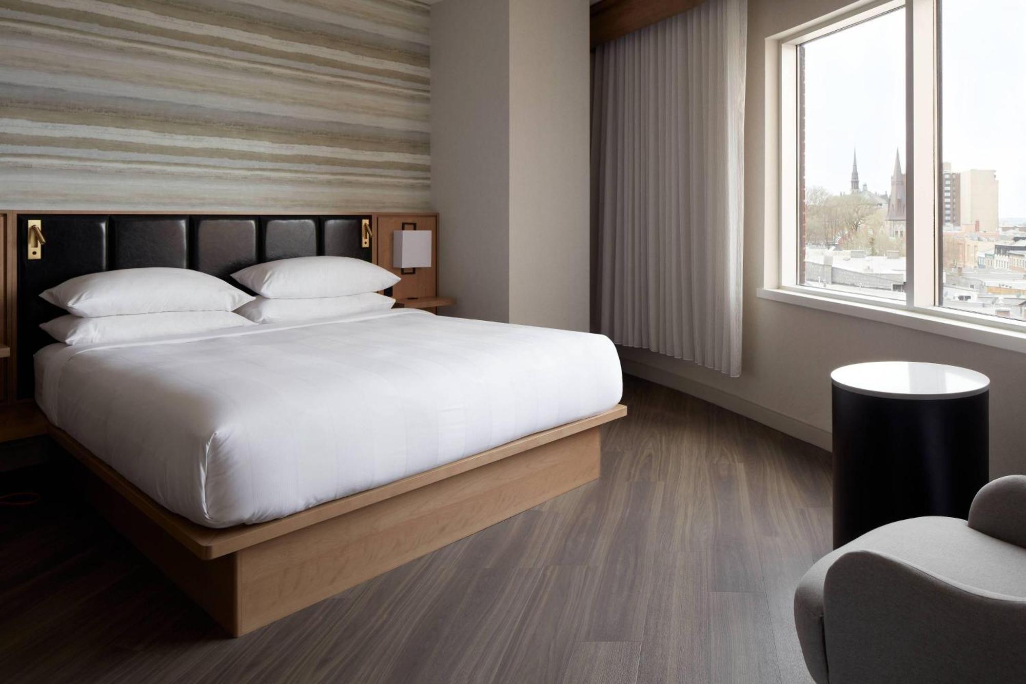 Marriott Quebec City Downtown Exterior photo