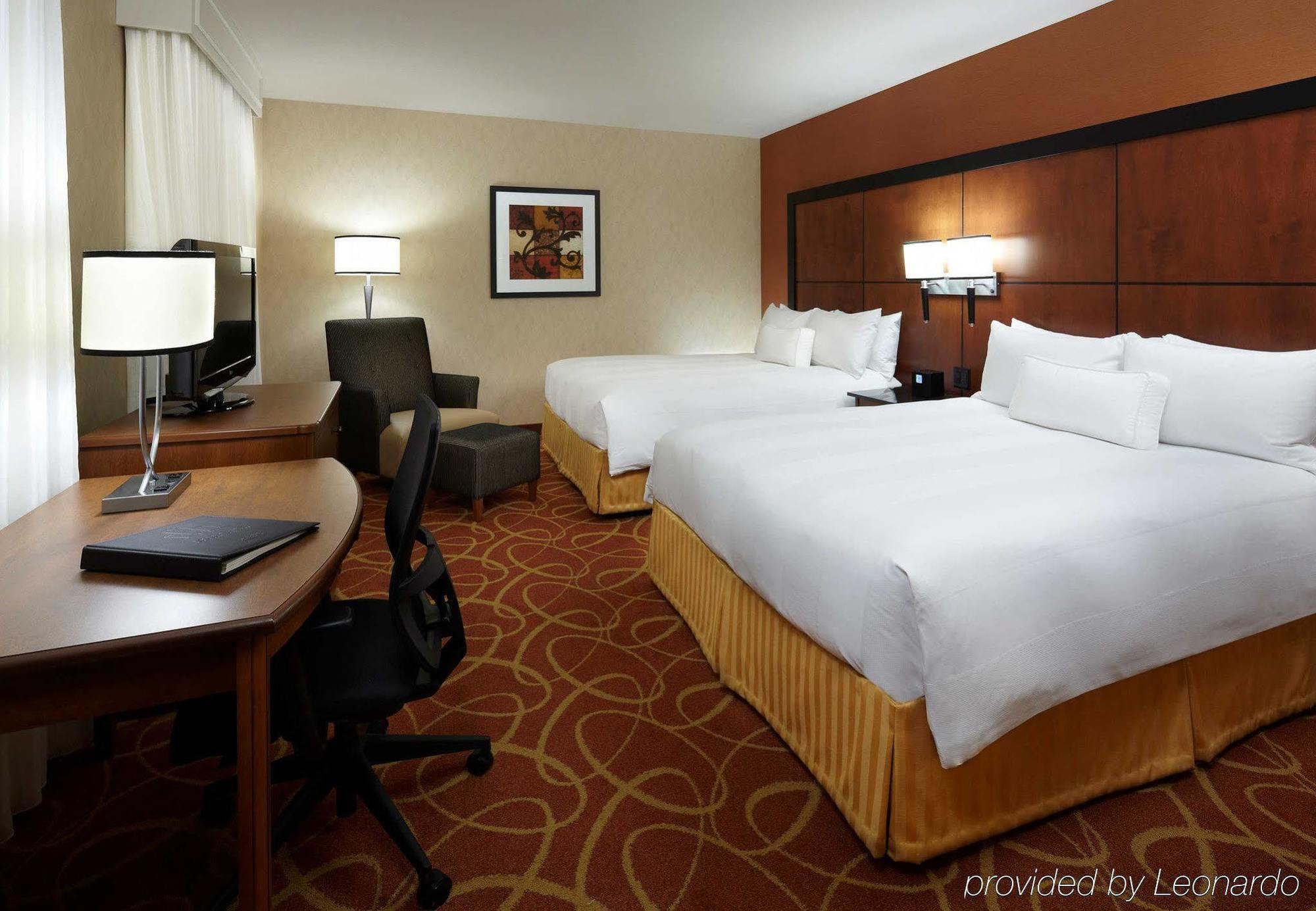 Marriott Quebec City Downtown Exterior photo