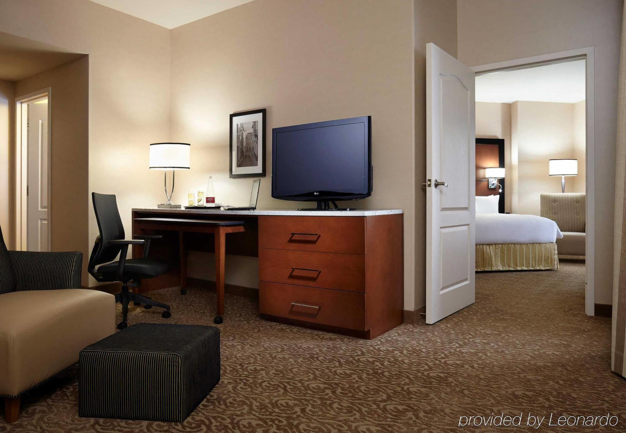 Marriott Quebec City Downtown Exterior photo